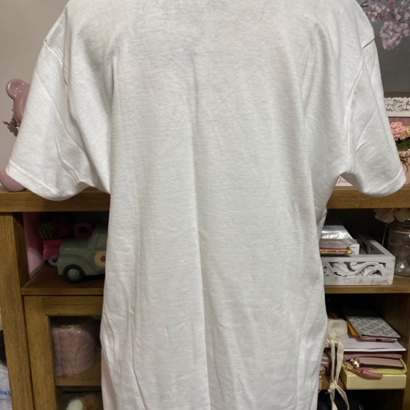 Women's Girl Adorable White Pug Dog Puppy T-Shirt - Picture 5 of 8